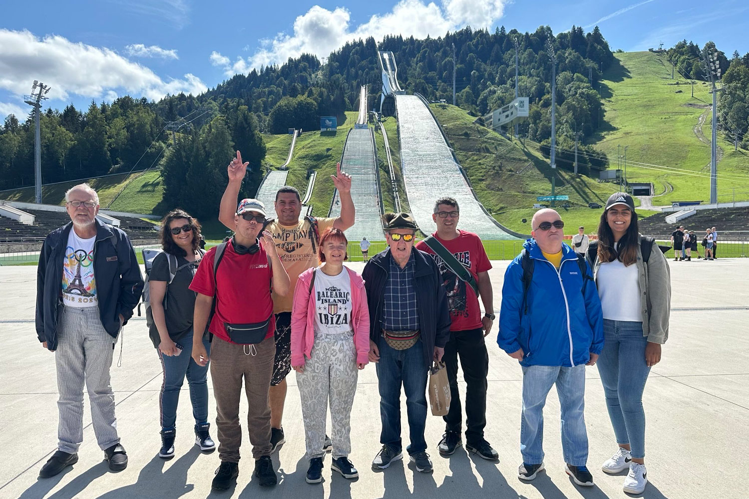 Ein Gruppenfoto in den Bergen.