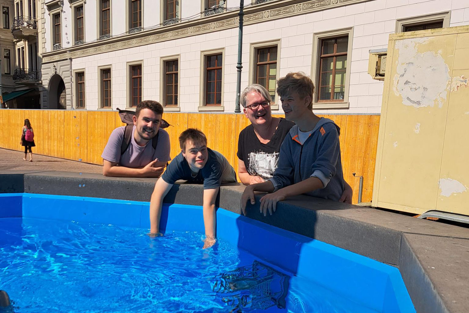 Im Sommer kann man sich im Brunnen gut abkühlen.