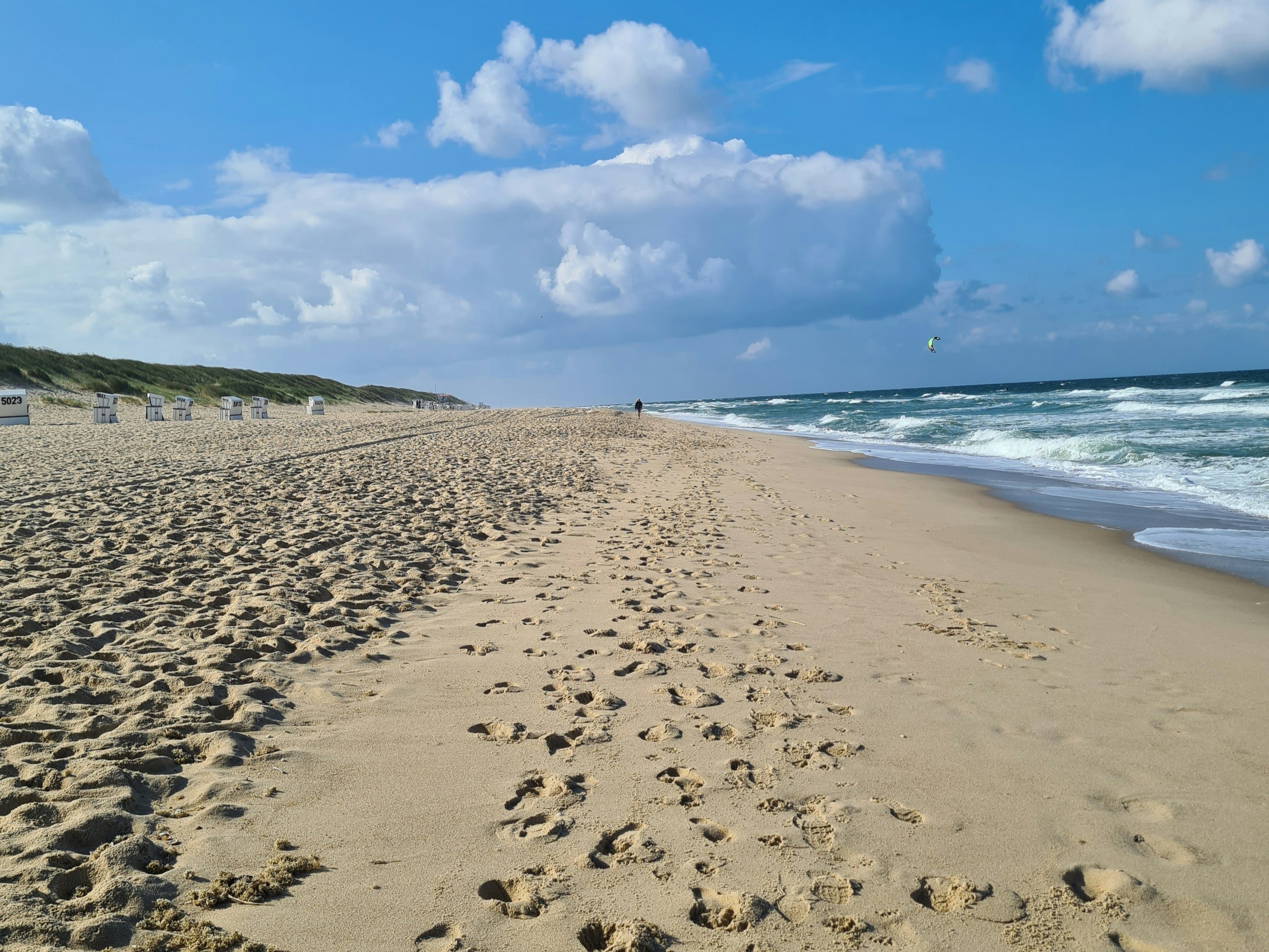 Ein sonniger Tag am Strand.