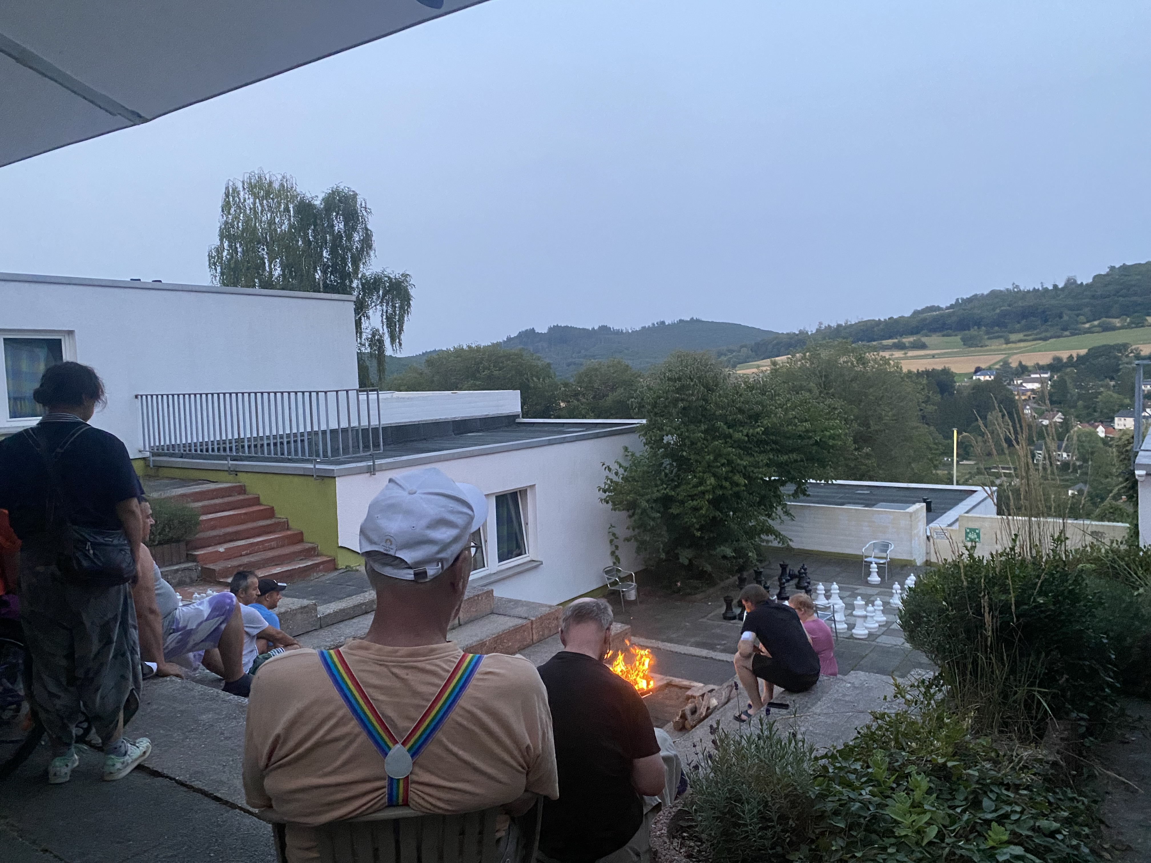 Ein gemeinsamer Abend am Lagerfeuer.